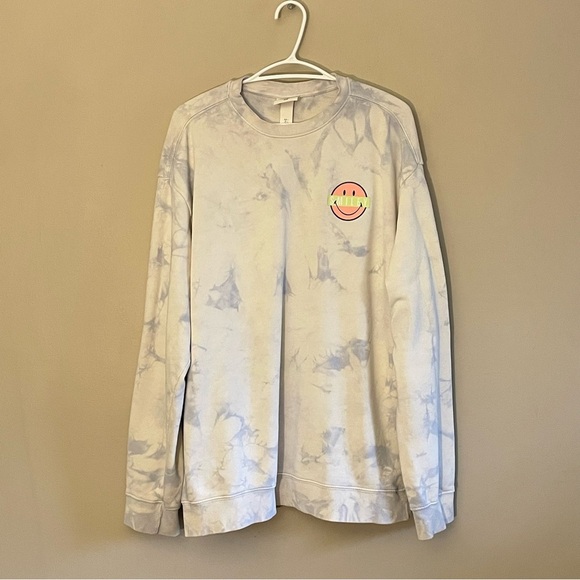 Smiley x H&M Light Blue Tie-Dye Sweatshirt with Smiley Faces – Size Large GUC - Picture 4 of 16